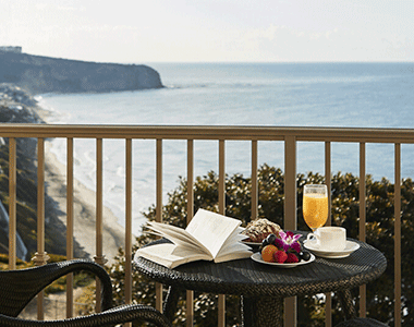 Links to Marriott Bonvoy Offers page.